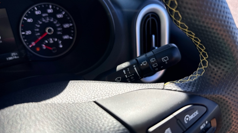 Kia Picanto 1.0 X-Line S 5dr Auto Petrol Hatchback - Image 30