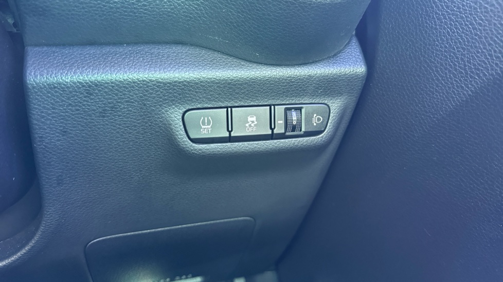 Kia Picanto 1.0 X-Line S 5dr Auto Petrol Hatchback - Image 32