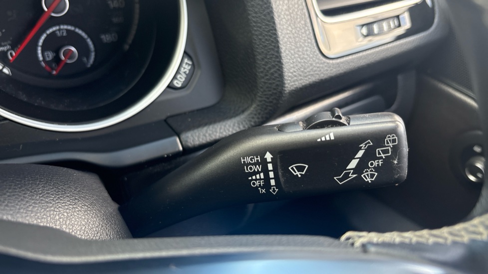 Volkswagen Scirocco 2.0 TDi BlueMotion Tech R-Line Black Edition 3dr Diesel Coupe - Image 36