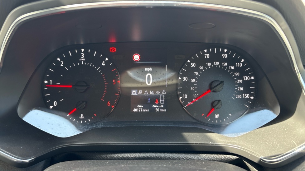 Renault Captur 1.5 dCi 95 Iconic 5dr Diesel Hatchback - Image 18