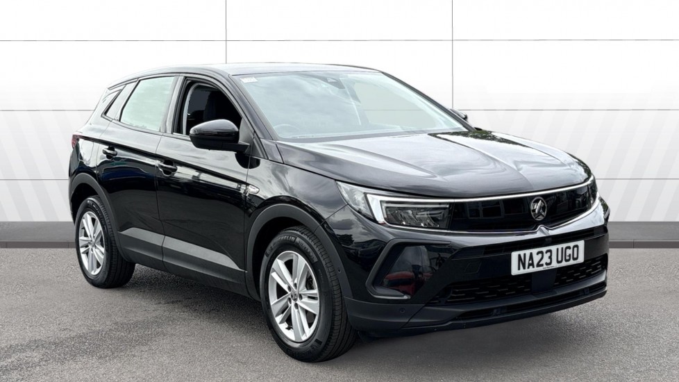Vauxhall Grandland 1.2 Turbo Design 5dr Petrol Hatchback - Image 1