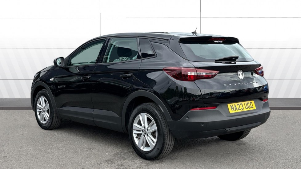 Vauxhall Grandland 1.2 Turbo Design 5dr Petrol Hatchback - Image 2