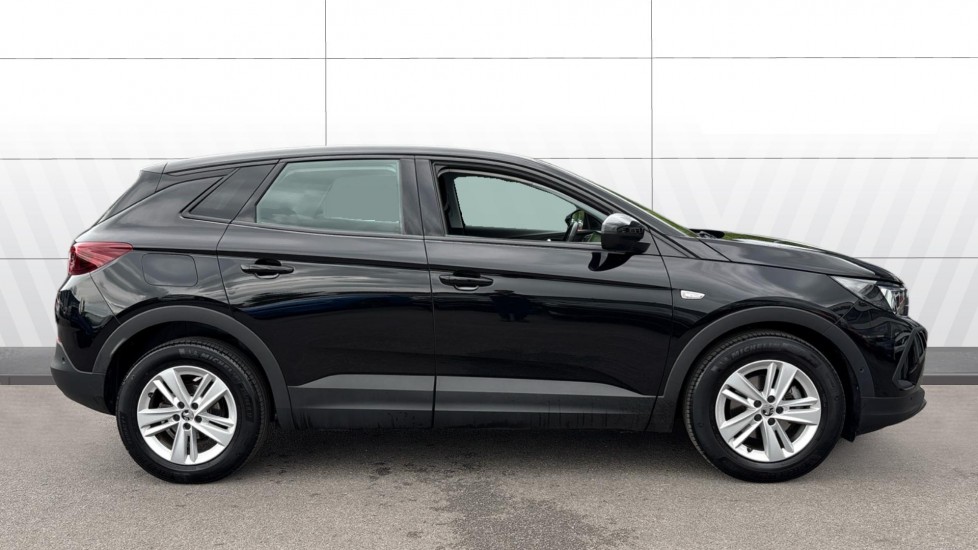 Vauxhall Grandland 1.2 Turbo Design 5dr Petrol Hatchback - Image 5