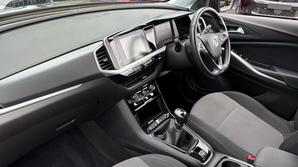 Vauxhall Grandland 1.2 Turbo Design 5dr Petrol Hatchback - Image 9