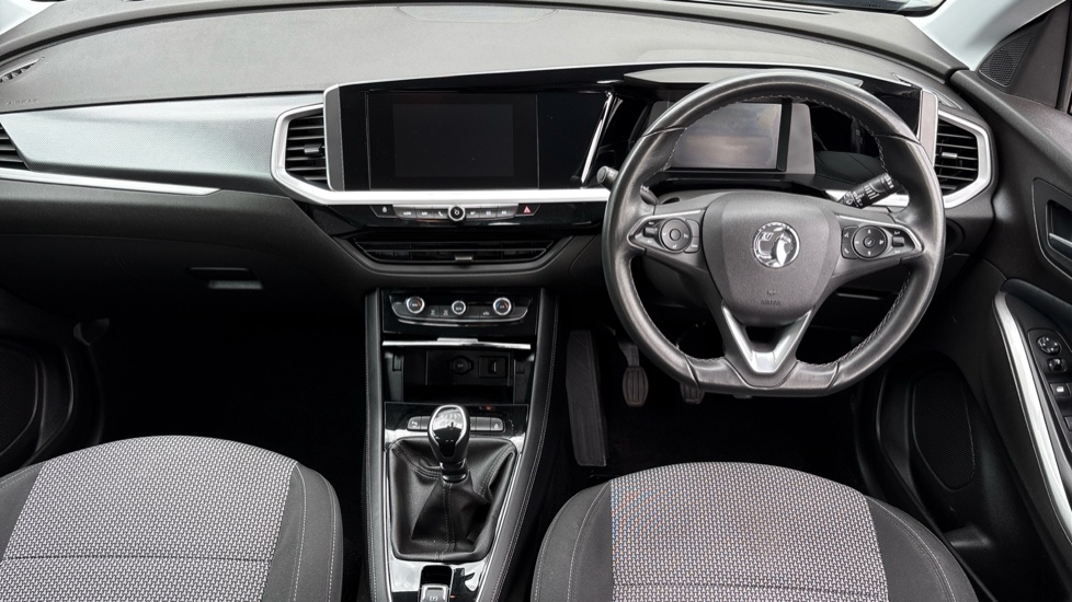 Vauxhall Grandland 1.2 Turbo Design 5dr Petrol Hatchback - Image 10