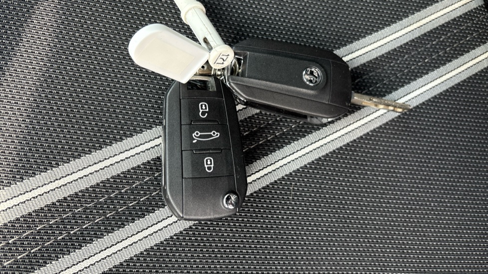 Vauxhall Corsa 1.2 GS 5dr Petrol Hatchback - Image 20