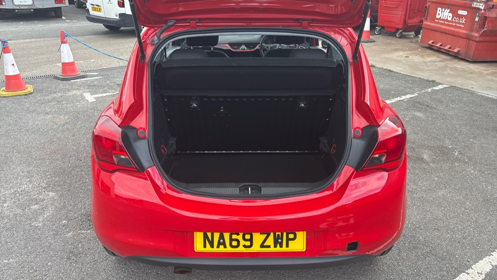 Vauxhall Corsa 1.4 Griffin 3dr Petrol Hatchback - Image 4