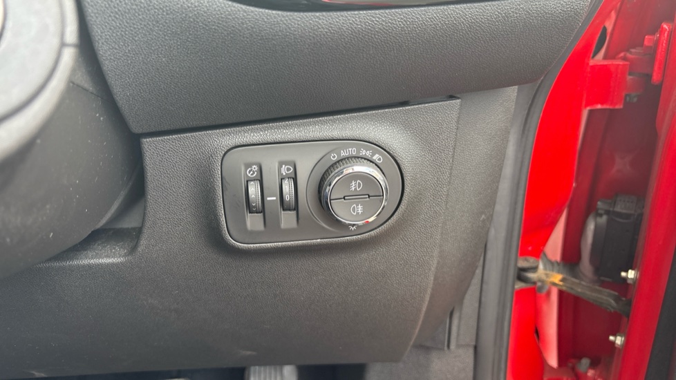 Vauxhall Corsa 1.4 Griffin 3dr Petrol Hatchback - Image 28