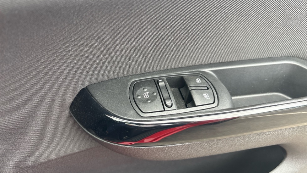 Vauxhall Corsa 1.4 Griffin 3dr Petrol Hatchback - Image 29