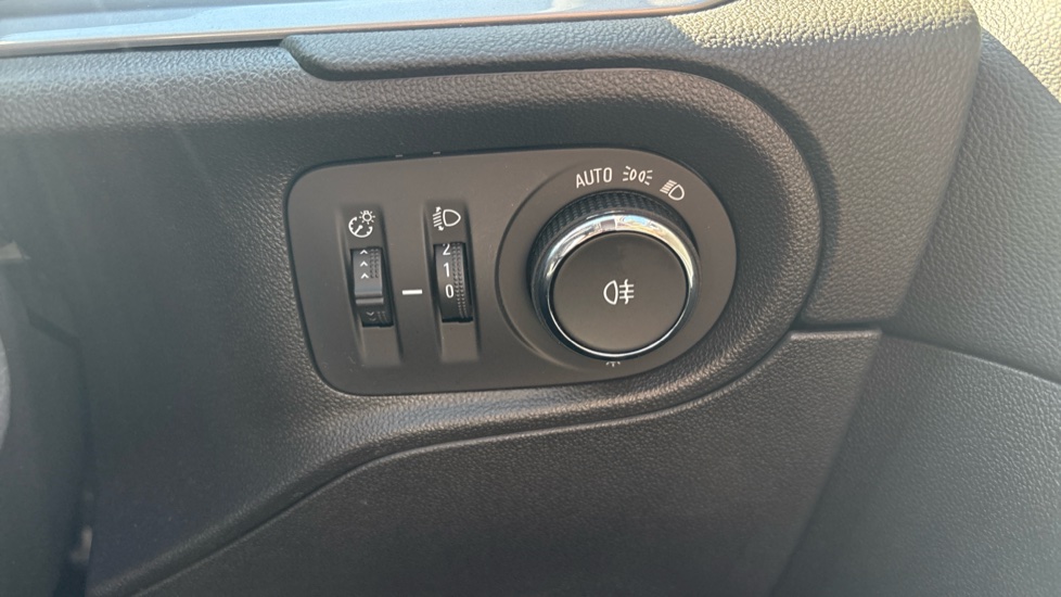 Vauxhall Grandland 1.2 Turbo GS Line 5dr Petrol Hatchback - Image 31