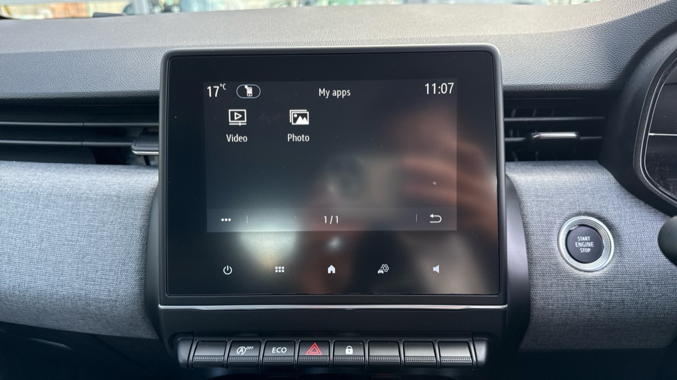 Renault Clio 1.0 TCe 90 Evolution 5dr Petrol Hatchback - Image 34