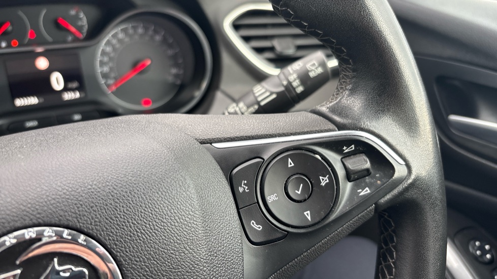 Vauxhall Grandland X 1.2 Turbo Griffin Edition 5dr Petrol Hatchback - Image 22