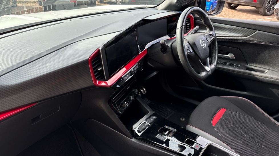 Vauxhall Mokka 100kW SRi Nav Premium 50kWh 5dr Auto Electric Hatchback - Image 9
