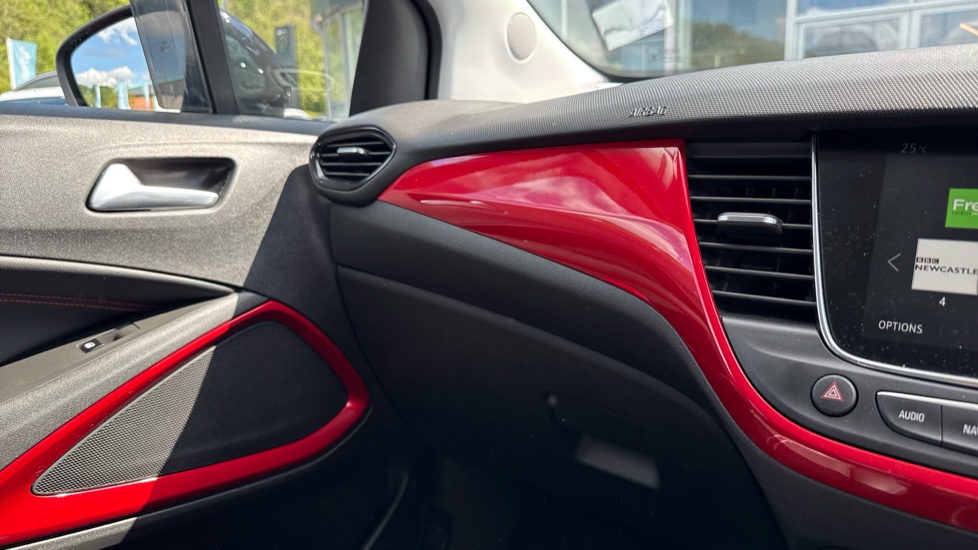 Vauxhall Crossland 1.2 SRi Nav 5dr Petrol Hatchback - Image 24