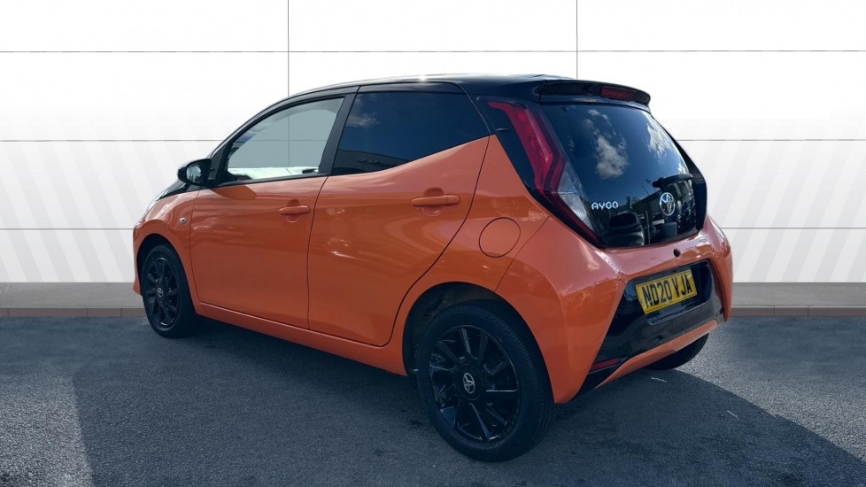 Toyota Aygo 1.0 VVT-i X-Cite 6 5dr x-shift Petrol Hatchback - Image 2