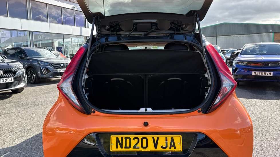 Toyota Aygo 1.0 VVT-i X-Cite 6 5dr x-shift Petrol Hatchback - Image 4
