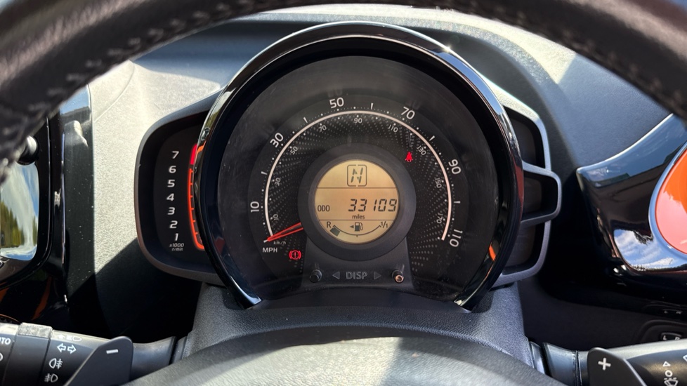 Toyota Aygo 1.0 VVT-i X-Cite 6 5dr x-shift Petrol Hatchback - Image 18