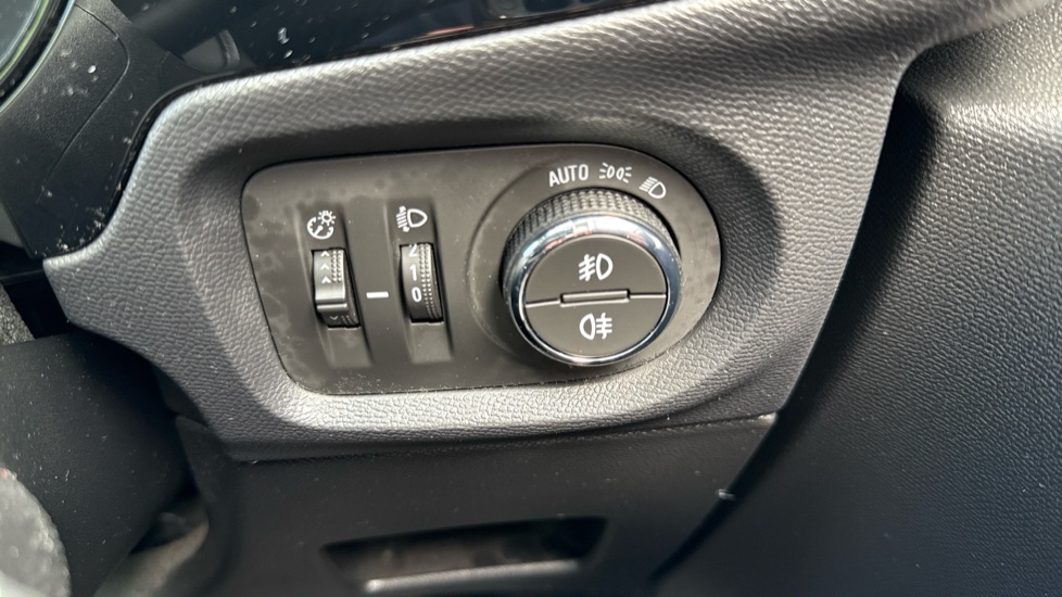 Vauxhall Corsa 1.2 Elite Edition 5dr Petrol Hatchback - Image 31