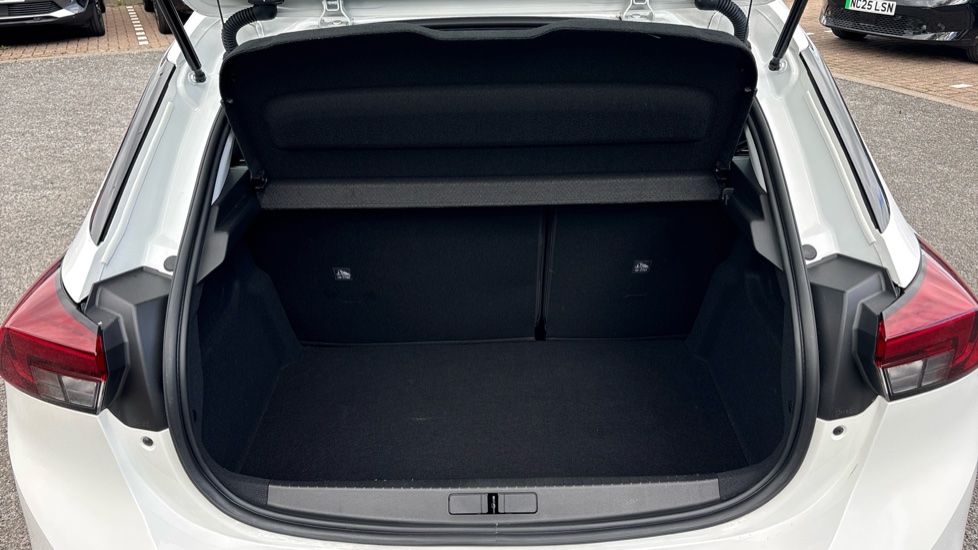 Vauxhall Corsa 1.2 SE Edition 5dr Petrol Hatchback - Image 4