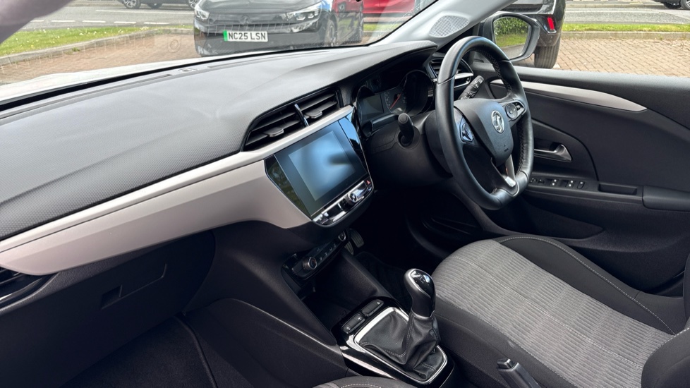 Vauxhall Corsa 1.2 SE Edition 5dr Petrol Hatchback - Image 9