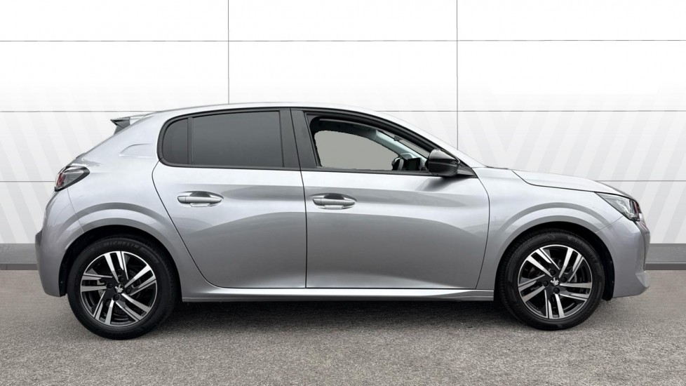 Peugeot 208 1.2 PureTech Active Premium + 5dr Petrol Hatchback - Image 5