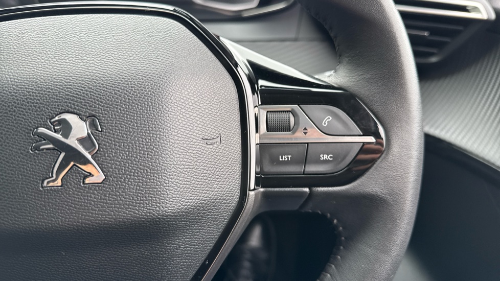 Peugeot 208 1.2 PureTech Active Premium + 5dr Petrol Hatchback - Image 25
