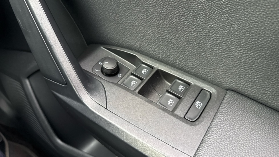 SEAT Ibiza 1.0 TSI 110 Xcellence Lux 5dr Petrol Hatchback - Image 38