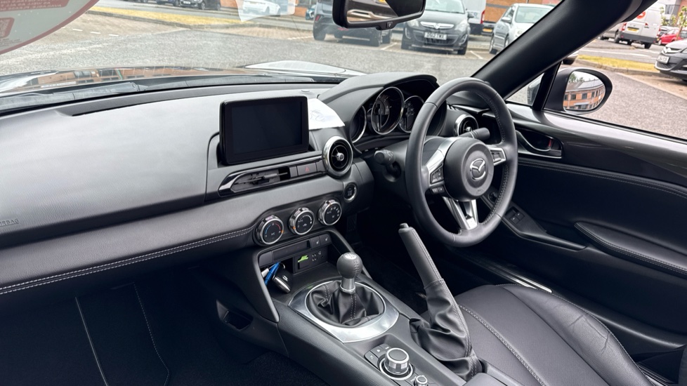 Mazda MX-5 2.0 [184] Exclusive-Line 2dr Petrol Convertible - Image 9