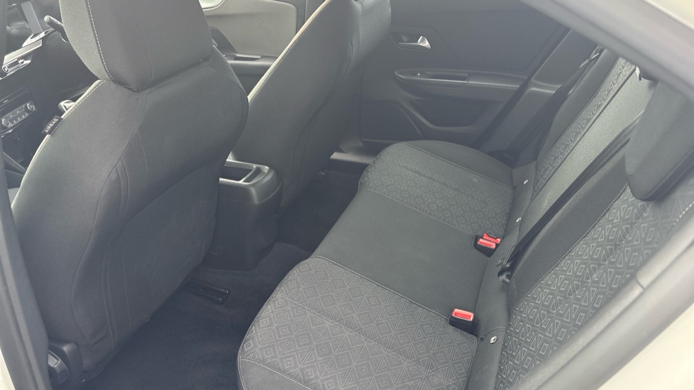 Vauxhall Mokka 1.2 Turbo 100 SE 5dr Petrol Hatchback - Image 16
