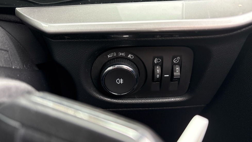 Vauxhall Mokka 1.2 Turbo 100 SE 5dr Petrol Hatchback - Image 28