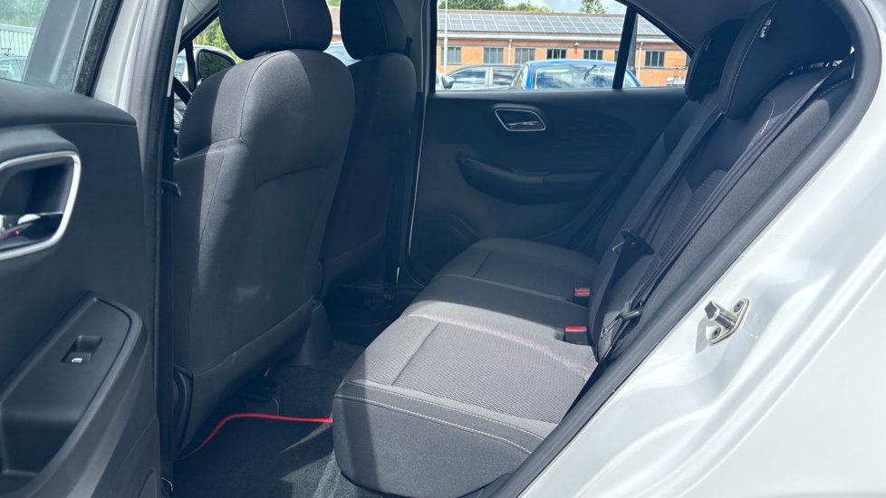 MG MG3 1.5 VTi-TECH Excite 5dr Petrol Hatchback - Image 16