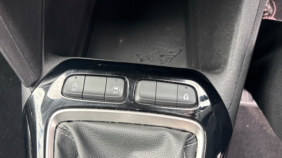 Vauxhall Corsa 1.2 Design 5dr Petrol Hatchback - Image 36