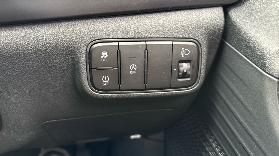 Hyundai i20 1.0T GDi 48V MHD SE Connect 5dr Petrol Hatchback - Image 34