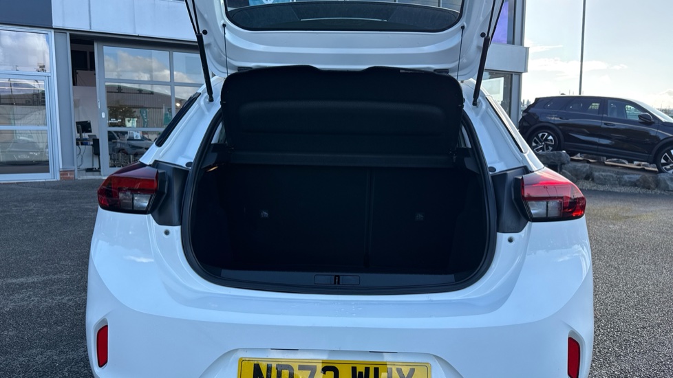 Vauxhall Corsa 1.2 Design 5dr Petrol Hatchback - Image 4