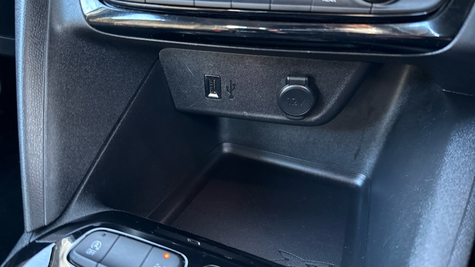 Vauxhall Corsa 1.2 Design 5dr Petrol Hatchback - Image 25