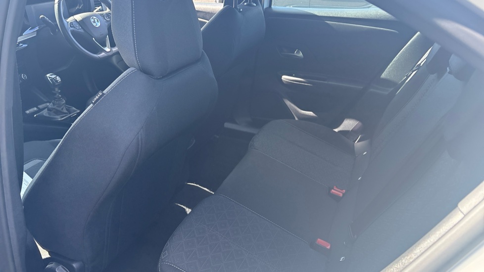 Vauxhall Mokka 1.2 Turbo 100 SE Edition 5dr Petrol Hatchback - Image 16