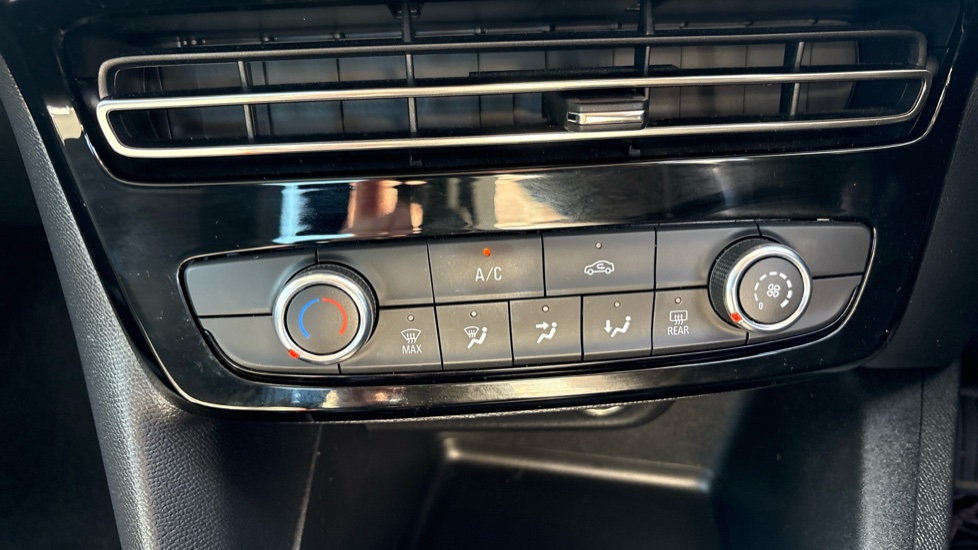 Vauxhall Mokka 1.2 Turbo 100 SE Edition 5dr Petrol Hatchback - Image 22