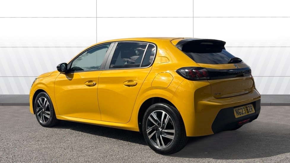 Peugeot 208 1.2 PureTech Active Premium + 5dr Petrol Hatchback - Image 2