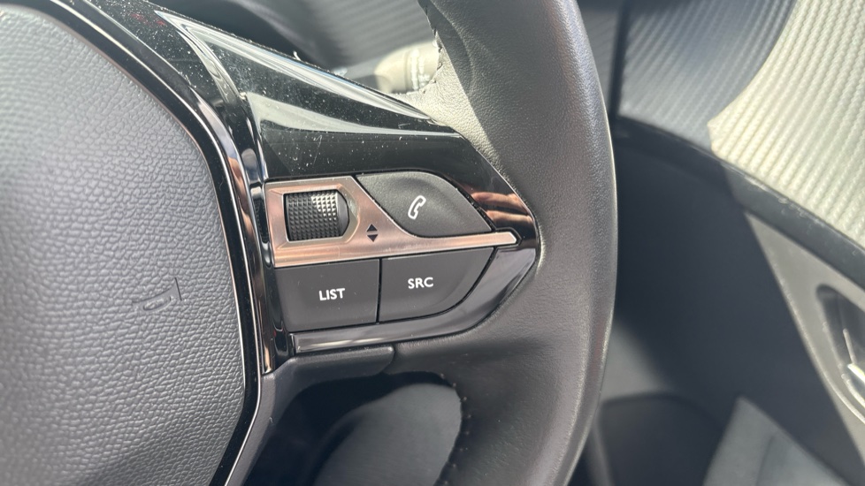 Peugeot 208 1.2 PureTech Active Premium + 5dr Petrol Hatchback - Image 26