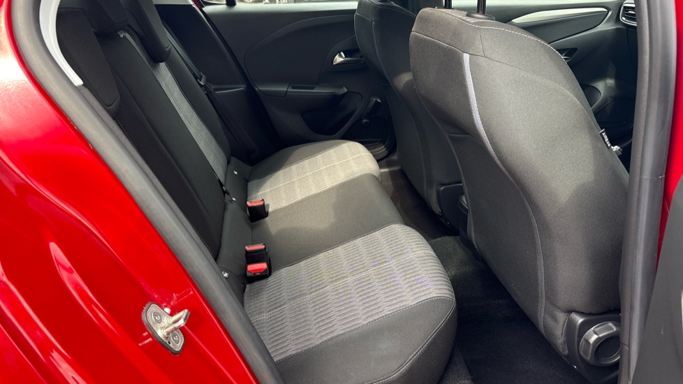 Vauxhall Corsa 1.2 SE Premium 5dr Petrol Hatchback - Image 16