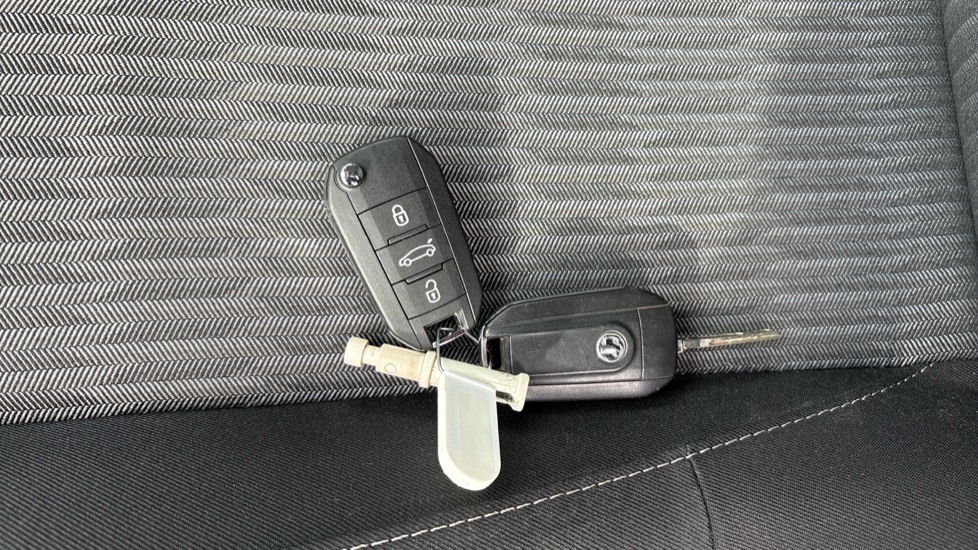 Vauxhall Corsa 1.2 Turbo Design 5dr Petrol Hatchback - Image 20