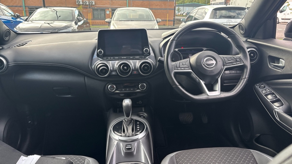 Nissan Juke 1.6 Hybrid N-Connecta 5dr Auto Hybrid Hatchback - Image 10