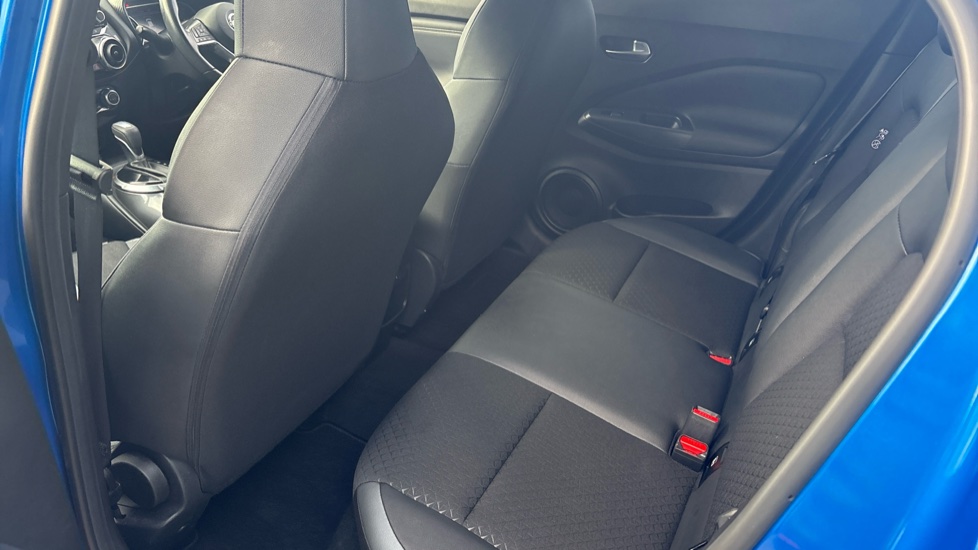 Nissan Juke 1.6 Hybrid N-Connecta 5dr Auto Hybrid Hatchback - Image 16