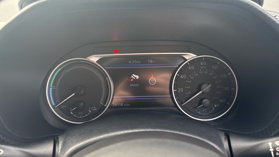 Nissan Juke 1.6 Hybrid N-Connecta 5dr Auto Hybrid Hatchback - Image 18