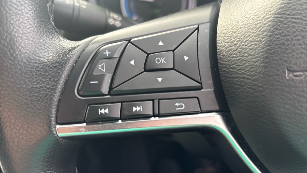 Nissan Juke 1.6 Hybrid N-Connecta 5dr Auto Hybrid Hatchback - Image 24