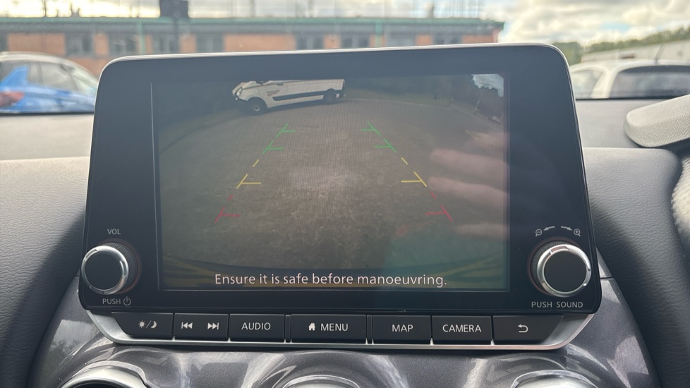 Nissan Juke 1.6 Hybrid N-Connecta 5dr Auto Hybrid Hatchback - Image 31