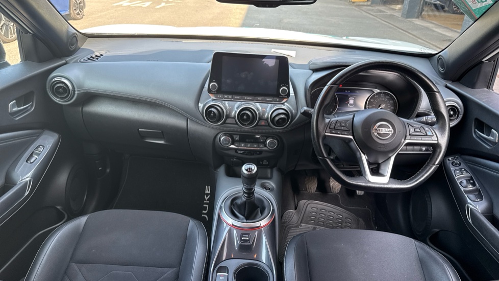 Nissan Juke 1.0 DiG-T 114 Tekna 5dr Petrol Hatchback - Image 10
