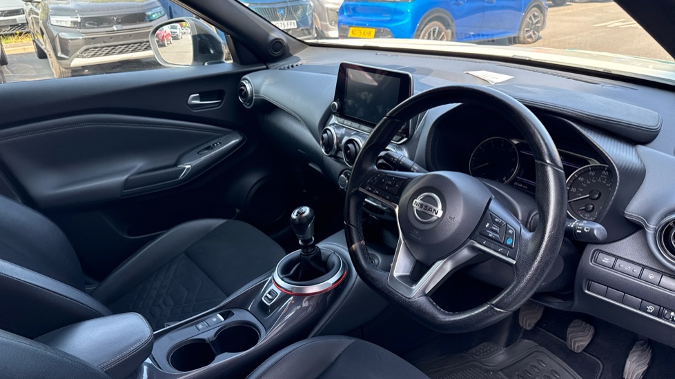 Nissan Juke 1.0 DiG-T 114 Tekna 5dr Petrol Hatchback - Image 11