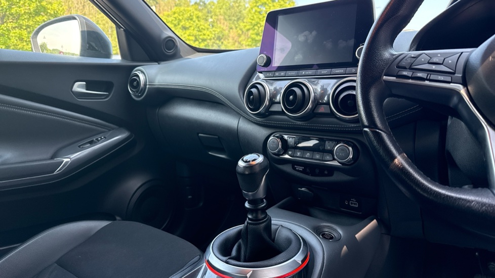 Nissan Juke 1.0 DiG-T 114 Tekna 5dr Petrol Hatchback - Image 14