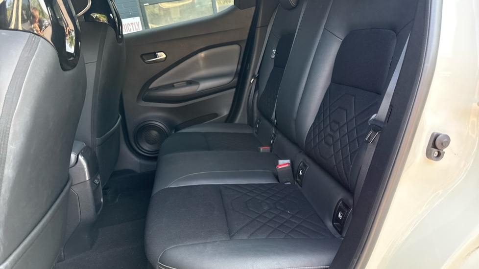 Nissan Juke 1.0 DiG-T 114 Tekna 5dr Petrol Hatchback - Image 16